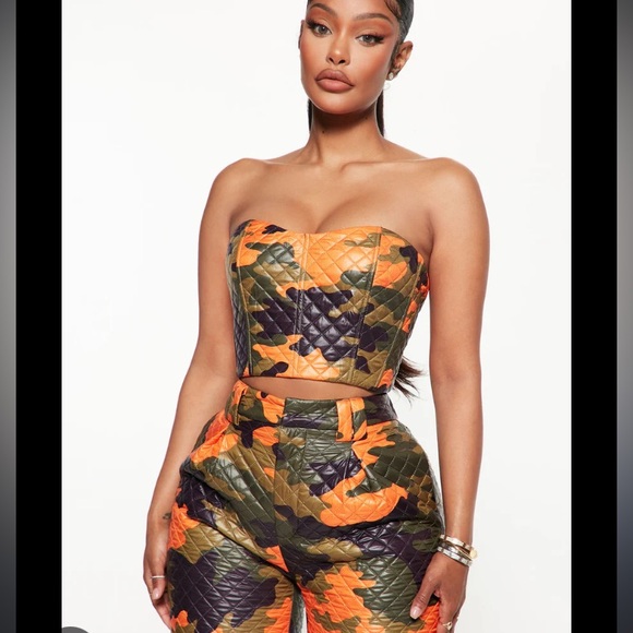 NWT Fashion Nova Camo 2 piece quilted bustier and pant hit of orange & shine  L - Picture 3 of 14